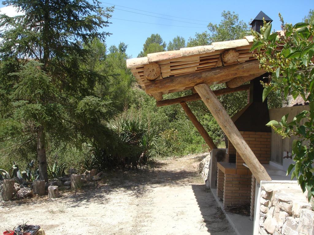 Gasthaus Ca L' Ermitanyo- Casa Torre Blanca Suria Exterior foto
